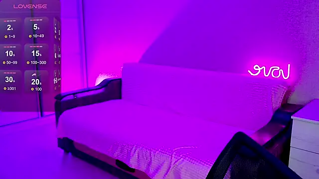 Snapshot of School_Love chatting on 12/18/24, 07:19 School Love online show from 12/18/24, 07:19