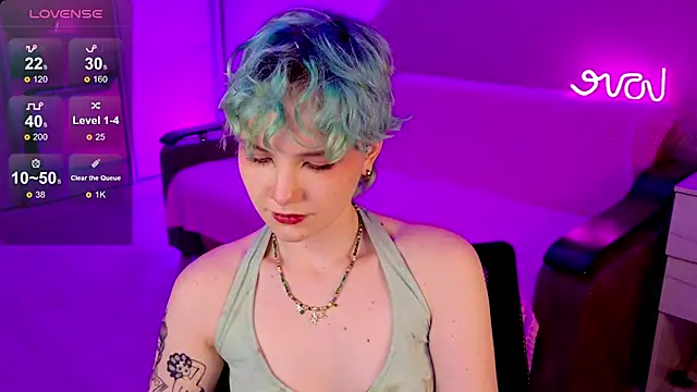 Snapshot of School_Love chatting on 12/25/24, 07:13 School Love online show from 12/25/24, 07:13