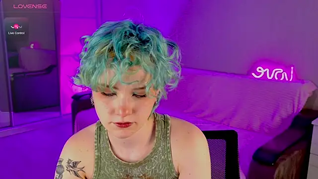 Snapshot of School_Love chatting on 02/27/25, 01:07 School Love online show from 02/27/25, 01:07