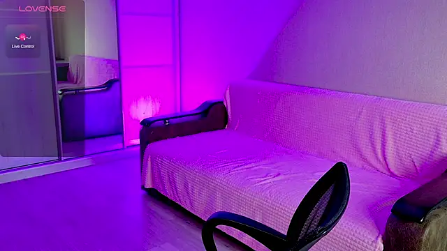 Snapshot of School_Love chatting on 03/12/25, 01:08 School Love online show from 03/12/25, 01:08