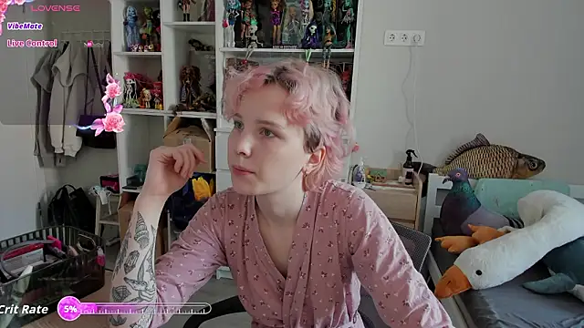 School Love online show from 02/19/26, 07:04