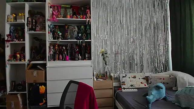 School Love online show from 03/30/26, 07:09