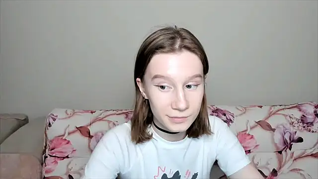 Snapshot of EnigmaSee chatting on 01/08/25, 02:46 EnigmaSee online show from 01/08/25, 02:46