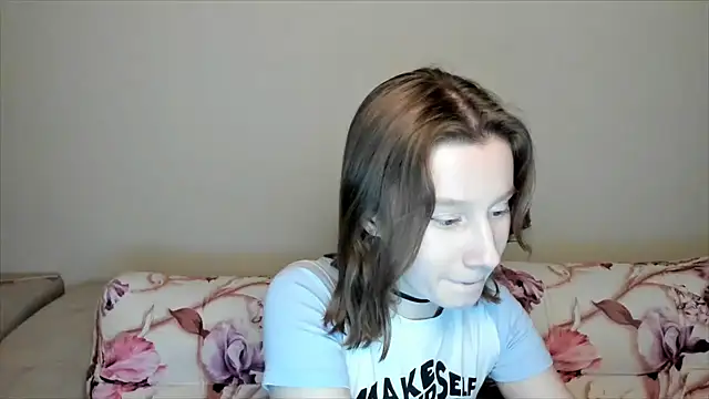 Snapshot of EnigmaSee chatting on 01/14/25, 02:43 EnigmaSee online show from 01/14/25, 02:43
