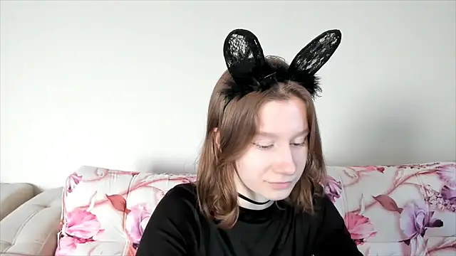 Snapshot of EnigmaSee chatting on 01/16/25, 03:23 EnigmaSee online show from 01/16/25, 03:23