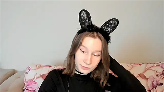 Snapshot of EnigmaSee chatting on 01/16/25, 09:27 EnigmaSee online show from 01/16/25, 09:27