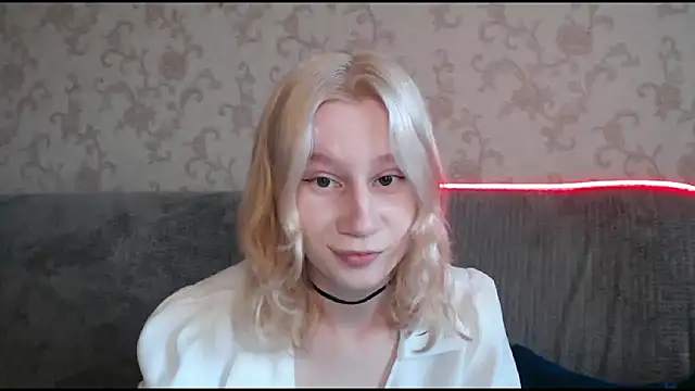 Snapshot of EnigmaSee chatting on 09/21/25, 02:02 EnigmaSee online show from 09/21/25, 02:02