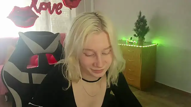 EnigmaSee online show from 03/08/26, 02:04