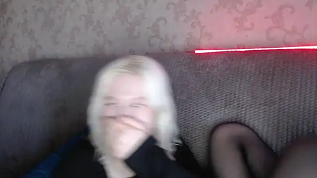 Snapshot of EnigmaSee chatting on 05/03/26, 12:16 EnigmaSee online show from 05/03/26, 12:16