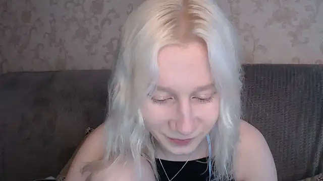 Snapshot of EnigmaSee chatting on 06/07/26, 02:16 EnigmaSee online show from 06/07/26, 02:16