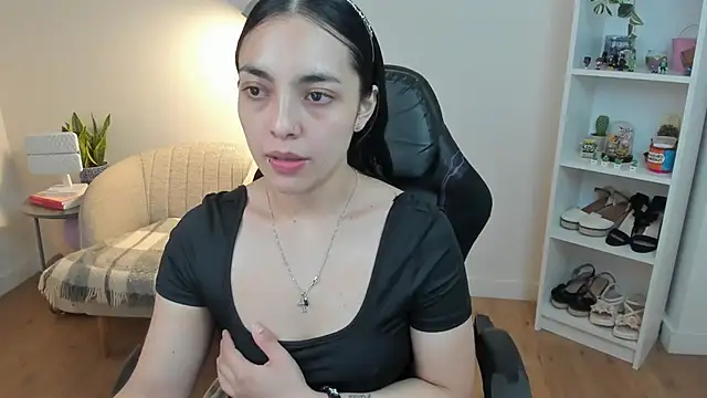  BellaEvans  online show from 04/15/26, 05:14