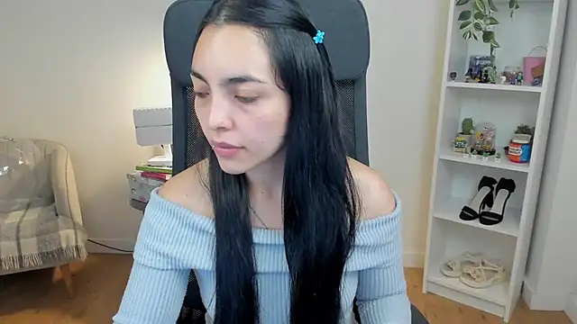  BellaEvans  online show from 06/01/26, 04:47