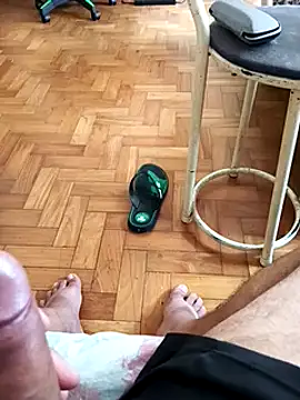 Snapshot of lobomisterioso13 chatting on 01/20/25, 05:48 lobomisterioso13 online show from 01/20/25, 05:48