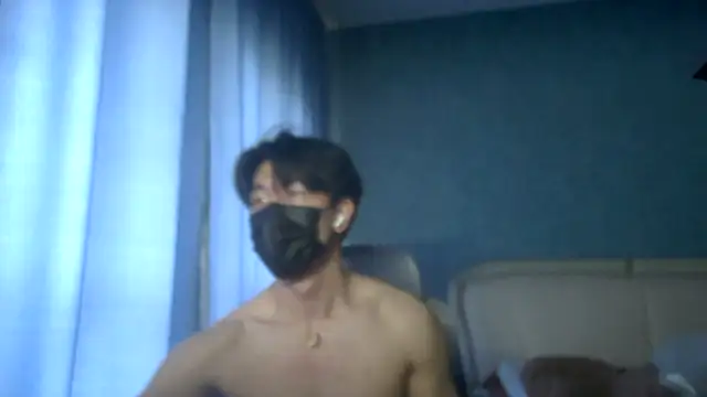 Snapshot of wuzhimao0207 chatting on 05/31/26, 04:42 wuzhimao0207 online show from 05/31/26, 04:42