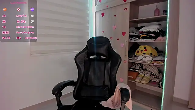 aldrinwhite online show from 02/13/25, 03:14