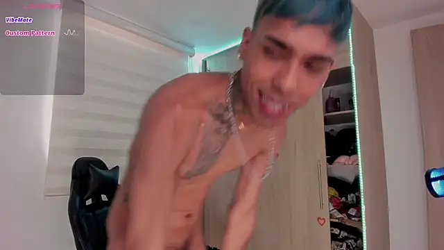 aldrinwhite online show from 02/24/25, 06:36