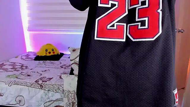 aldrinwhite online show from 10/15/25, 05:24