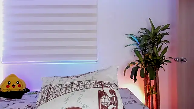 aldrinwhite online show from 10/21/25, 05:02