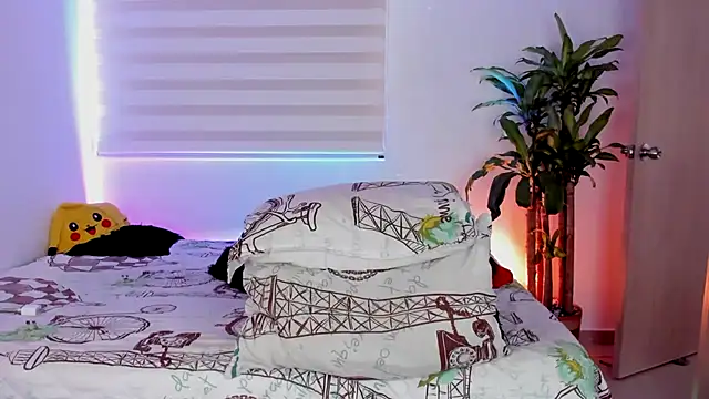 aldrinwhite online show from 10/22/25, 05:24