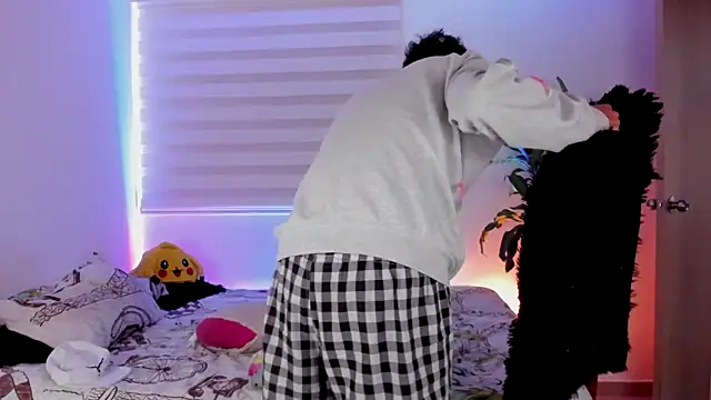 aldrinwhite online show from 10/24/25, 04:47