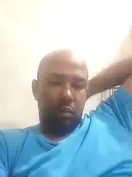 Snapshot of Frankie0880 chatting on 01/10/25, 10:25 Frankie0880 online show from 01/10/25, 10:25