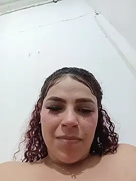 Mommy-Hot online show from 04/22/26, 03:31