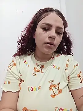 Mommy-Hot online show from 04/26/26, 03:10