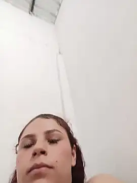 Mommy-Hot online show from 05/15/26, 03:30