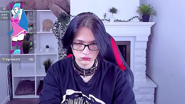 Snapshot of Justin_Care chatting on 02/03/25, 12:15 Justin Care online show from 02/03/25, 12:15