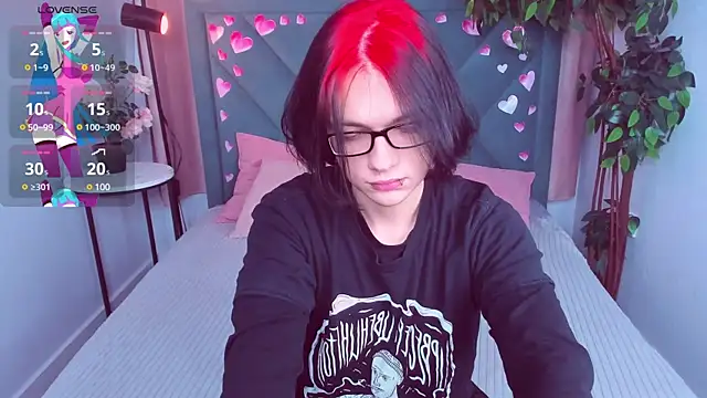 Snapshot of Justin_Care chatting on 02/16/25, 12:43 Justin Care online show from 02/16/25, 12:43
