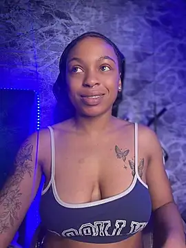 Snapshot of Melany_Williams chatting on 07/20/26, 11:23 Melany Williams online show from 07/20/26, 11:23