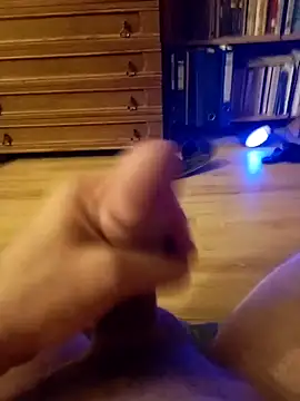 demoniczny82 online show from 11/18/25, 03:49