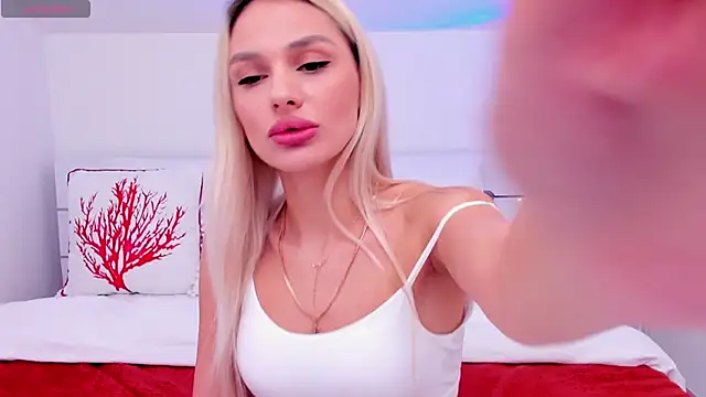 MissLoou online show from 01/28/25, 06:27