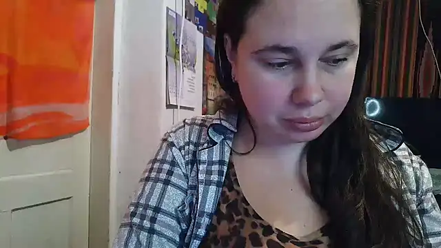 Cora Maro online show from 10/24/25, 01:57