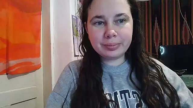 Cora Maro online show from 10/25/25, 10:37