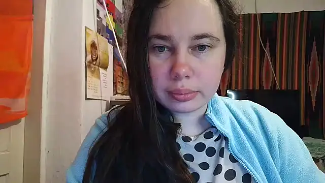 Cora Maro online show from 12/18/25, 11:22