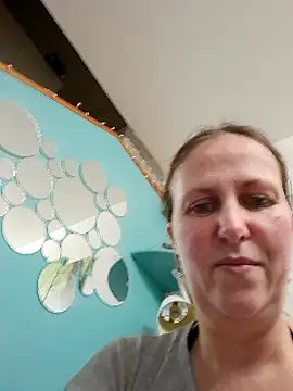 Snapshot of Angelacoquine chatting on 01/07/25, 07:06 Angelacoquine online show from 01/07/25, 07:06