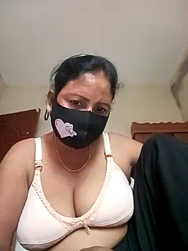 Neha-Roy online show from 09/18/25, 10:50