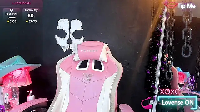 RoxaneEvans  online show from 03/20/25, 10:21