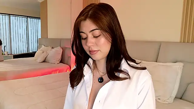 Zoe Benson online show from 01/12/26, 12:10