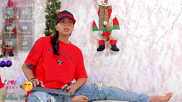 BarbieHotLaura online show from 12/24/24, 02:54