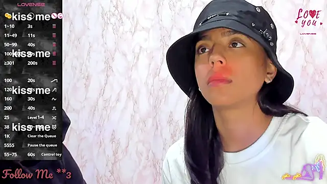 BarbieHotLaura online show from 01/11/25, 11:35