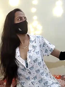 Snapshot of indian_yourshreya69 chatting on 10/19/25, 04:13 indian yourshreya69 online show from 10/19/25, 04:13