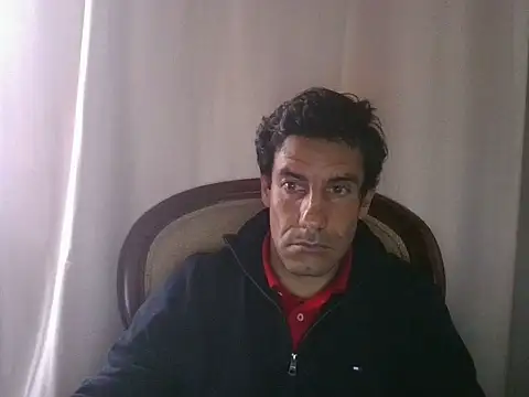 Snapshot of elkike1980 chatting on 07/10/26, 03:47 elkike1980 online show from 07/10/26, 03:47