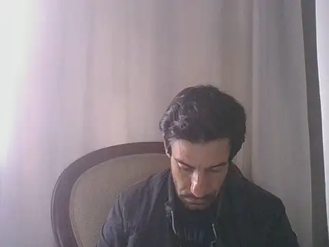 Snapshot of elkike1980 chatting on 07/24/26, 02:04 elkike1980 online show from 07/24/26, 02:04