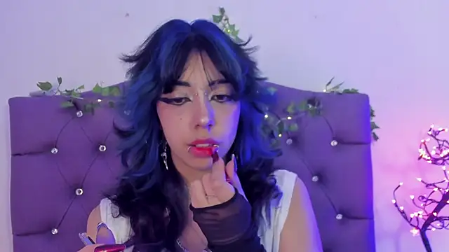 Snapshot of Nyx_nayla chatting on 12/11/24, 08:39 Nyx nayla online show from 12/11/24, 08:39