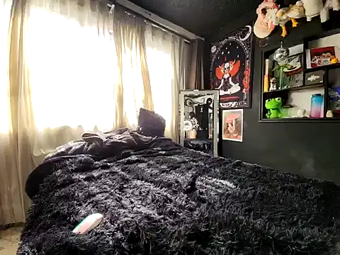 Snapshot of Nyx_nayla chatting on 12/15/24, 02:16 Nyx nayla online show from 12/15/24, 02:16