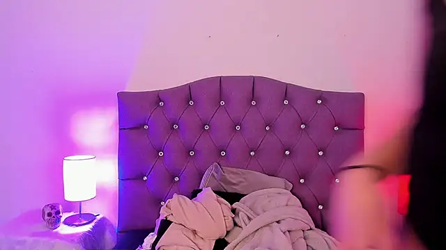 Snapshot of Nyx_nayla chatting on 01/05/25, 08:31 Nyx nayla online show from 01/05/25, 08:31