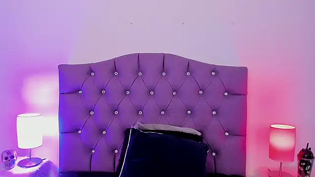 Snapshot of Nyx_nayla chatting on 01/06/25, 07:56 Nyx nayla online show from 01/06/25, 07:56