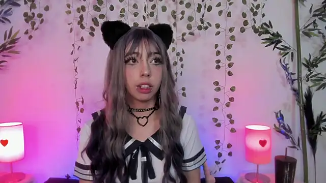 Snapshot of Nyx_nayla chatting on 03/06/25, 03:57 Nyx nayla online show from 03/06/25, 03:57